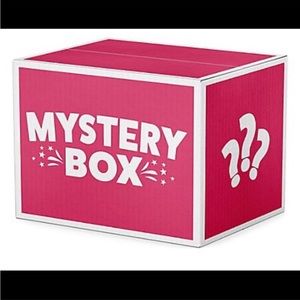 CLOTHING MYSTERY BOX
